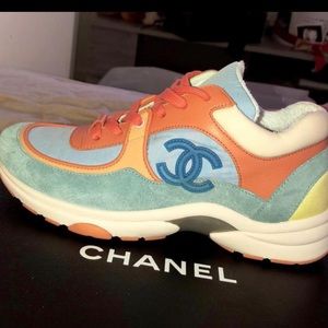 Channel shoes unisex